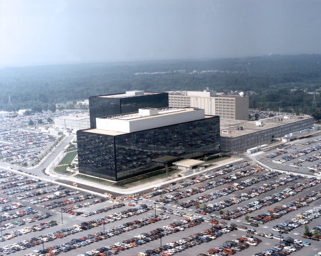 СМИ: АНБ планировало заразить смартфоны шпионским вирусом