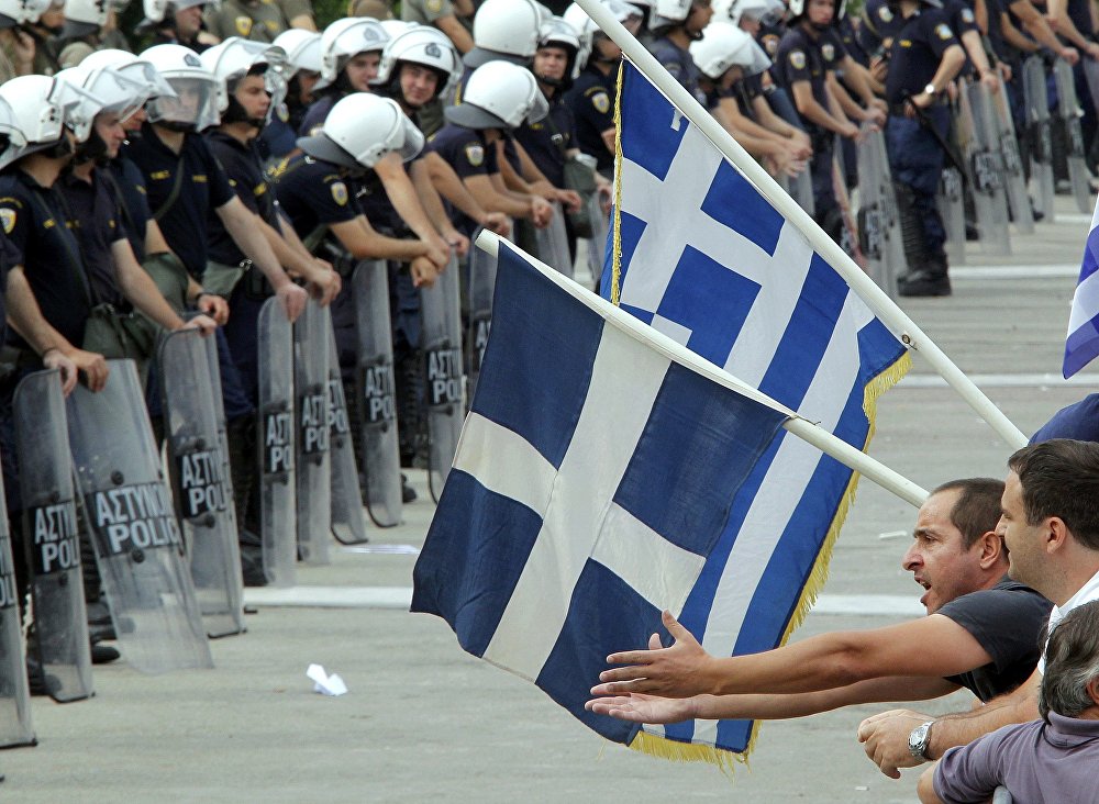 Эксперт: долги Греции будет выплачивать греческий народ