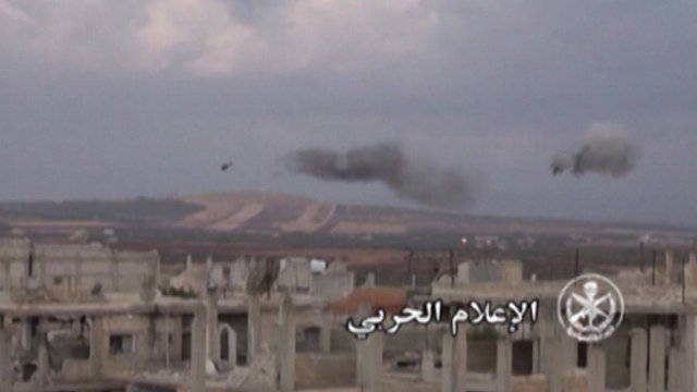 Спецоперация Сирии против ИГ: атака пехоты, танковый обстрел и удары с воздуха