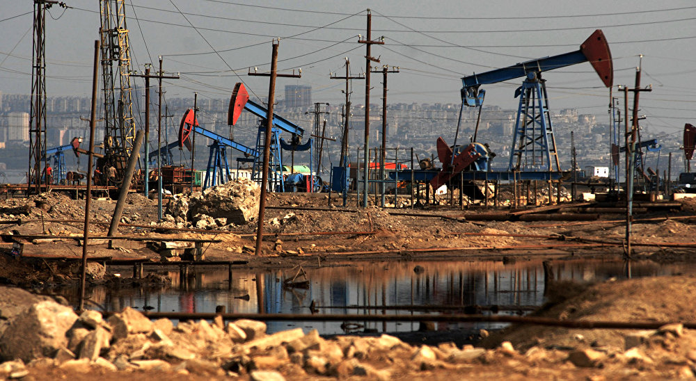 Азербайджан пока не получал приглашения на встречу по заморозке добычи нефти