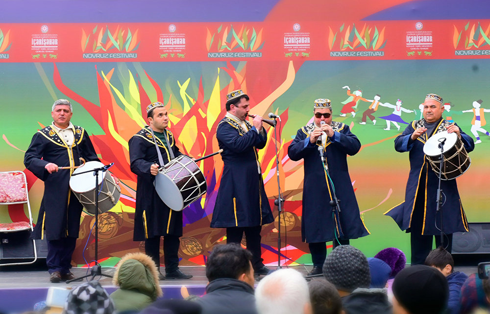 Празднование Новруза в Баку