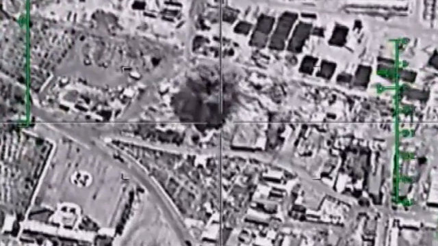 Кадры уничтожения российскими Су-34 нефтяных объектов ИГ в Сирии