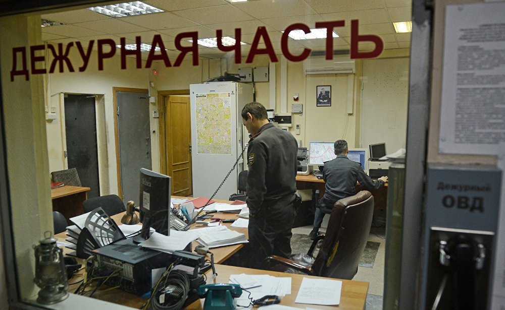 Мужчина с муляжом гранаты ограбил банк в Ингушетии