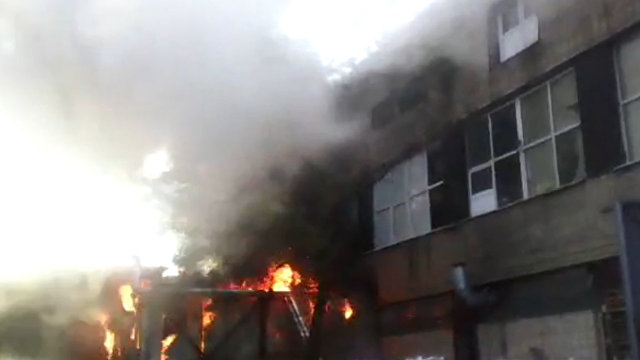 Крупный пожар на складе в Москве: погибли 17 человек