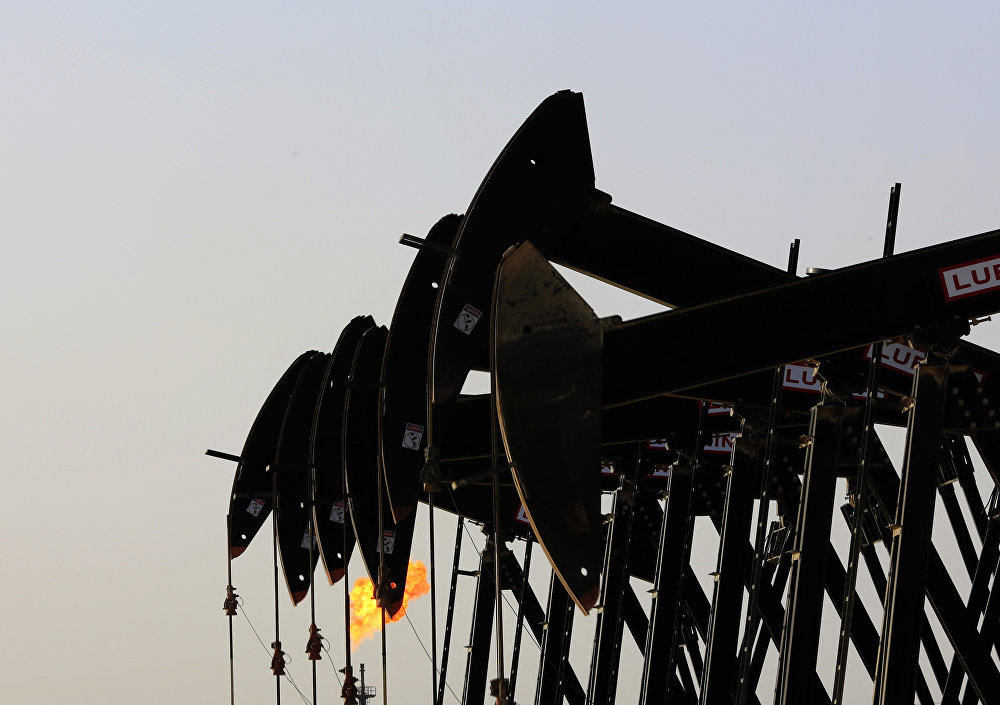 Нефть в 2016 году не преодолеет планку в 60 долларов