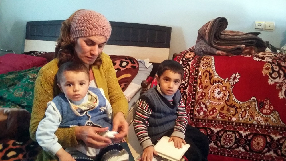 Десять детей одной семьи ждут, когда в Каспии найдут их отцов
