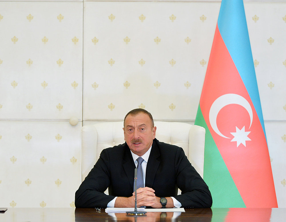 Алиев: без помощи извне Армения не сможет противостоять нам и неделю