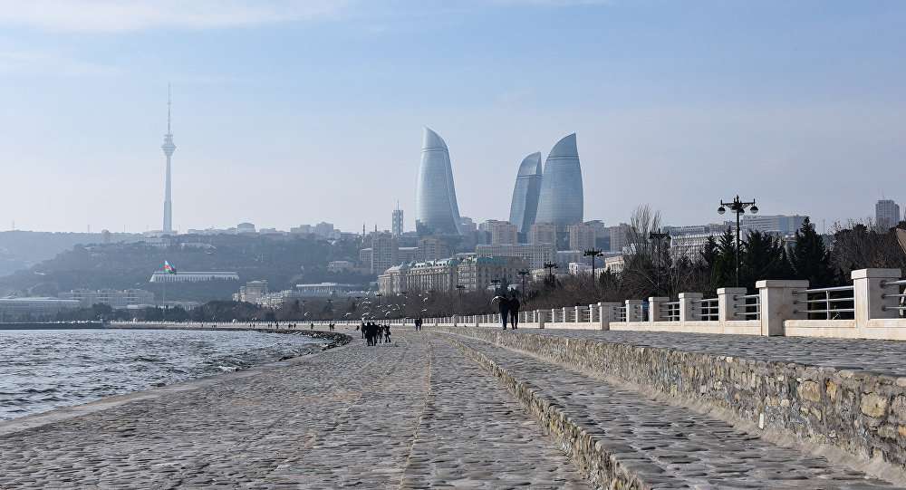 Завтра в Азербайджане погода будет жаркой, но дождливой