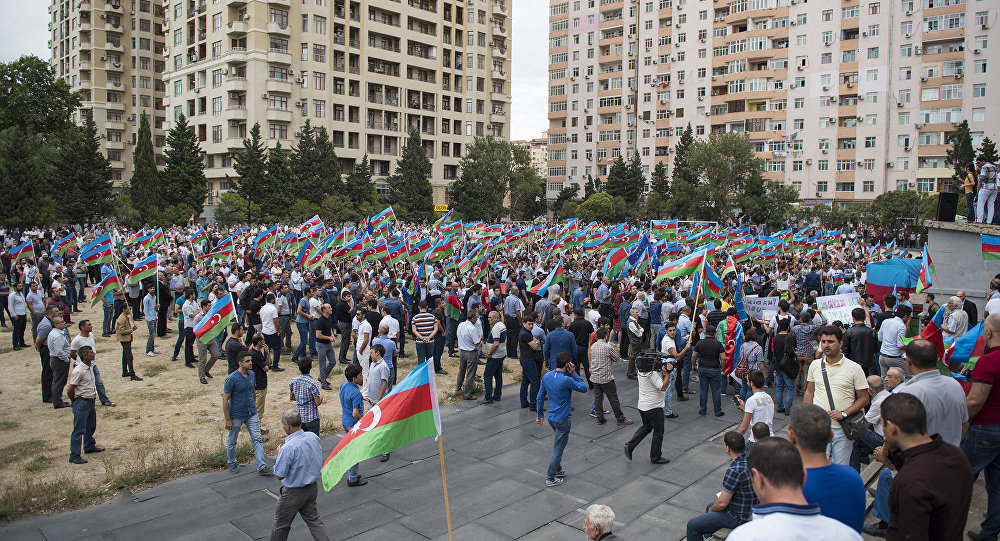 В Баку проходит митинг оппозиции
