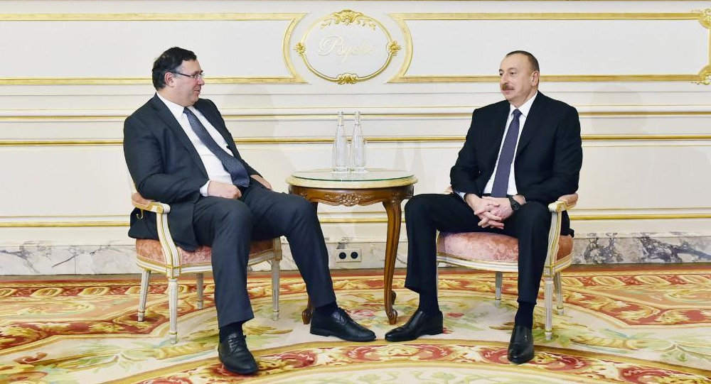 Президент Алиев встретился в Париже с главой Total