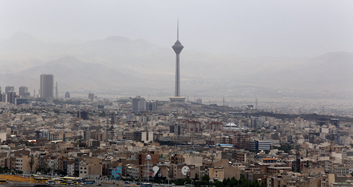 Вид на Тегеран, столицу Ирана, фото из архива