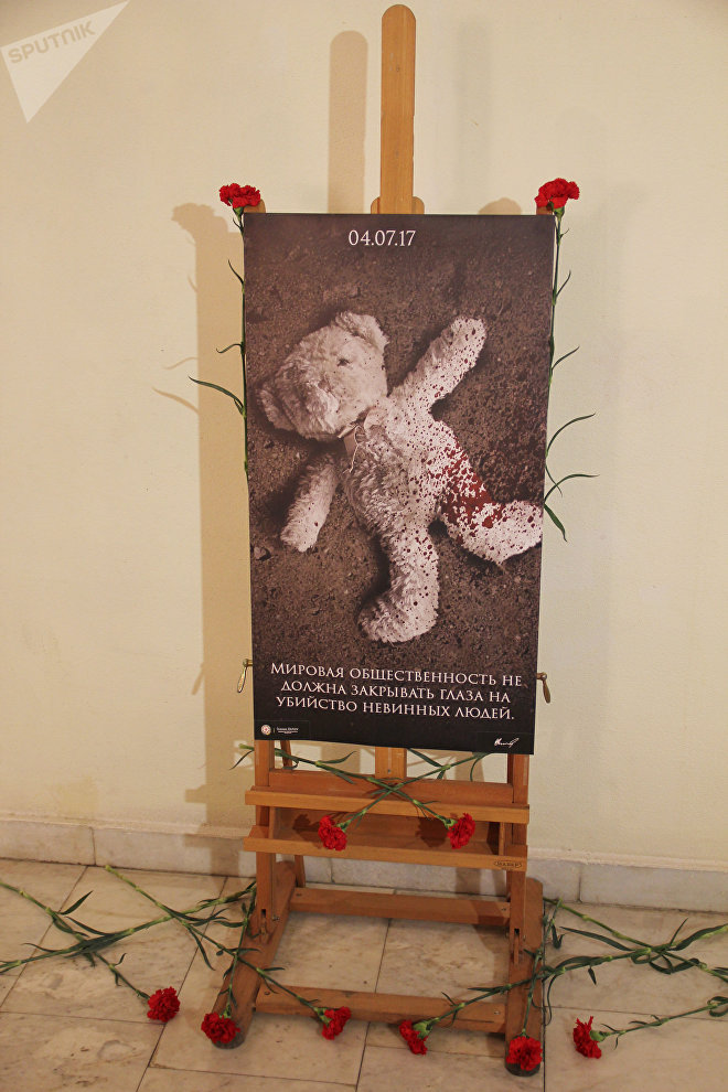 В посольстве Азербайджана в Москве почтили память убитых в Карабахе Сахибы Гулиевой и ее двухлетней внучки Захры