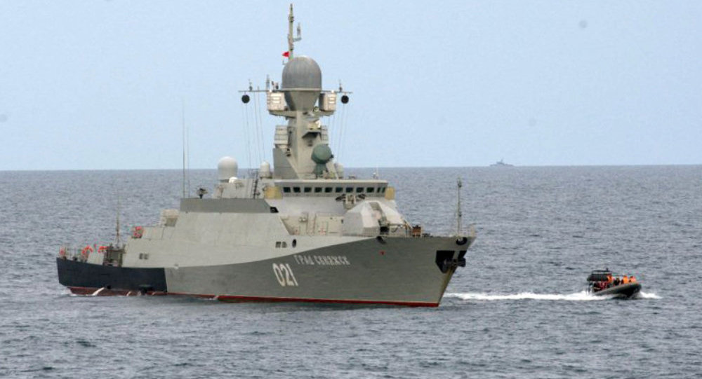 Военные корабли четырех стран проведут стрельбы на Каспии