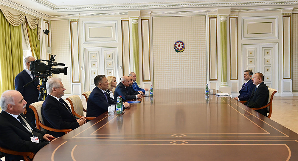 Президент Ильхам Алиев – на встрече с финансистами из стран СНГ