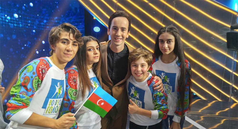 Четверо юных азербайджанцев начали покорять Москву