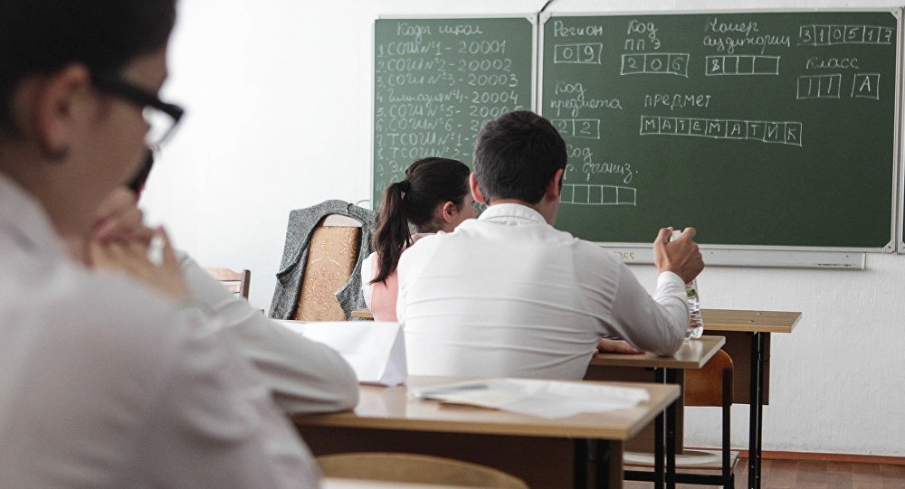 В Баку назвали сроки обработки данных по экзаменам девятиклассников Азербайджана