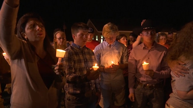Акция в память о жертвах трагедии в техасской церкви