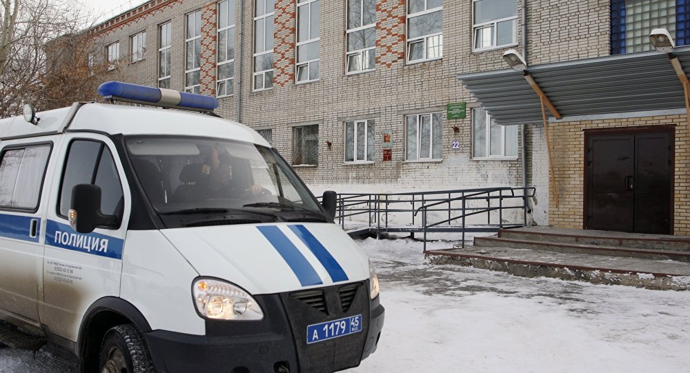 Семиклассница устроила стрельбу по школьникам в Шадринске